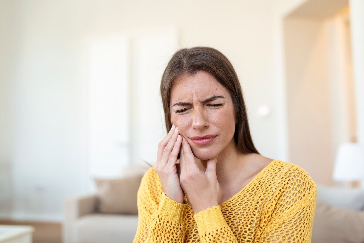 Qué es la apicectomía, cuando la endodoncia no es suficiente, apicectomía es el tratamiento para eliminar infecciones dentales y salvar diente natural