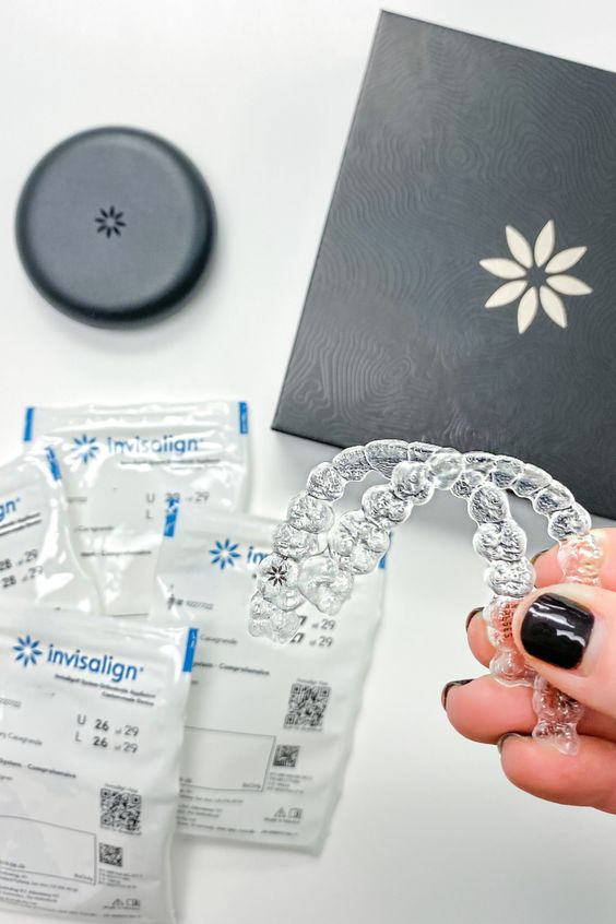 tratamiento dental ortodoncia invisible madrid. Clinica maxilofacial calvo de mora Proveedor oficial invisalign. Alineadores transparentes