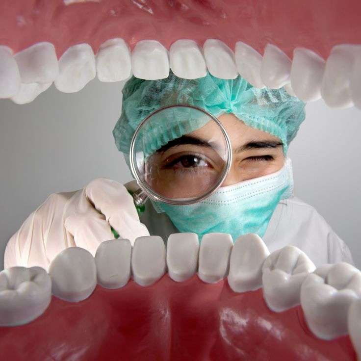 clínica maxilofacial Calvo de Mora Madrid, enfermedades bucodentales, top 10 enfermedades dentales, cáncer oral, dentista Madrid, especialista