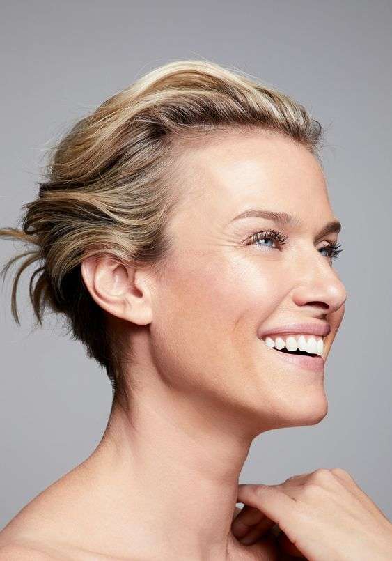 Rejuvenecimiento facial completo en clínica estética Madrid. Tratamientos estética facial alta calidad, médico especialista estético. Botox