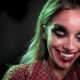 Peligrosa moda dientes falsos en Halloween, cuidado dental, dientes de resina, colmillos de vampiro