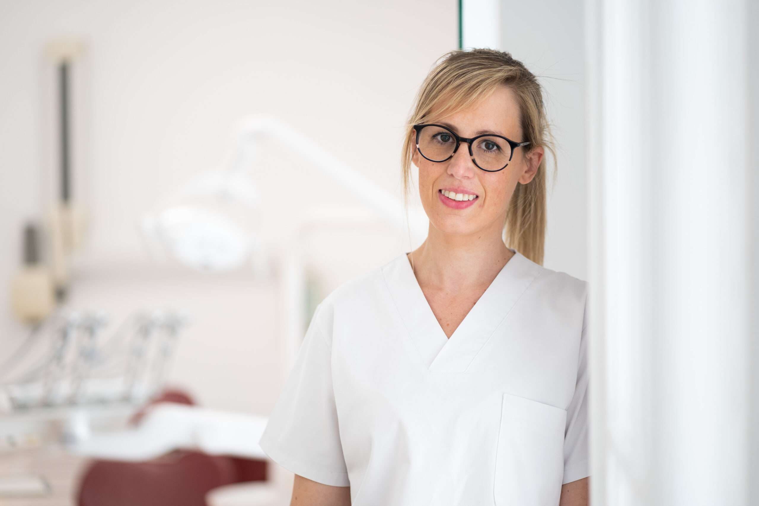 equipo especialista en clínica maxilofacial en Madrid calvo de mora, atención al paciente, odontología de calidad