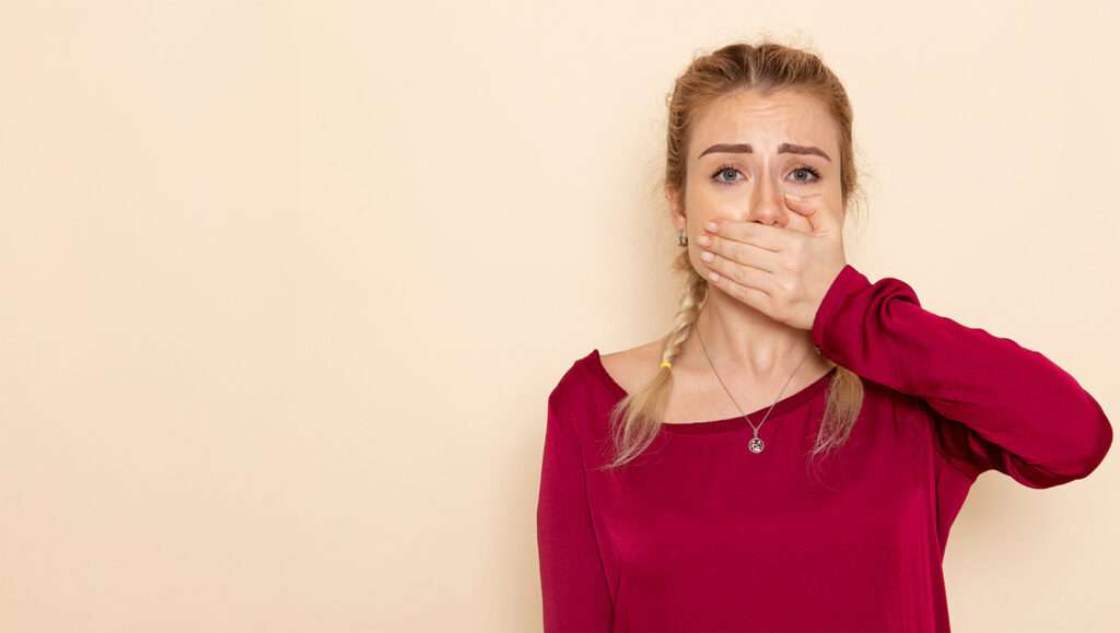 si no puedes abrir bien la boca después de una extracción de las muelas del juicio probablemente tengas trismus, solución en clínica maxilofacial en madrid calvo de mora